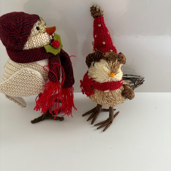 Festive Winter Red and White Bird Decor Set - Picture 4 of 8